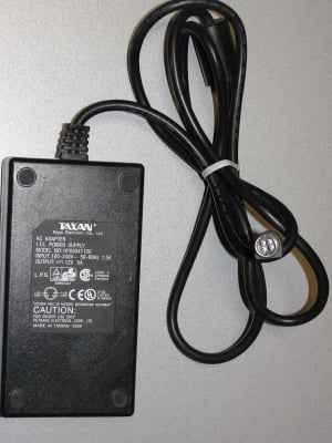 ADAPTATOR AC/DC UP06041120