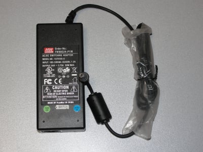 ADAPTATOR AC/DC FM90C24-P1M