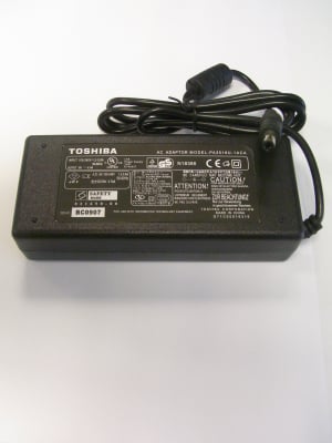 ADAPTATOR AC/DC PA2521E-2AC3 PA-1700-04