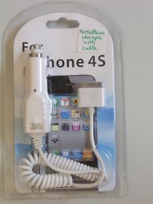 ADAPTATOR ÎNCĂRCĂTOR PORTABIL AUTO CU CABLU IPHONE 4S