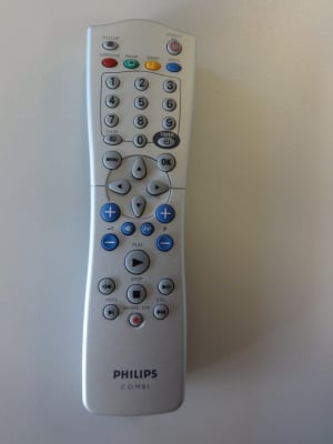 RC RT25798/101 PHILIPS