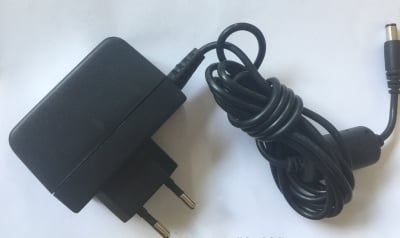 ADAPTATOR AC/DC DSA-15P-05 EU050100