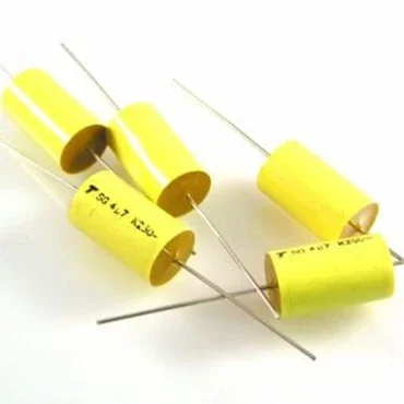 Condensatori cu film de poliester