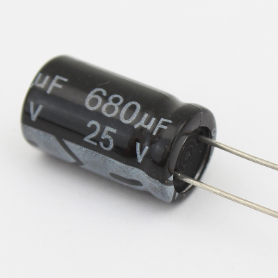 680UF/25V 105\'C