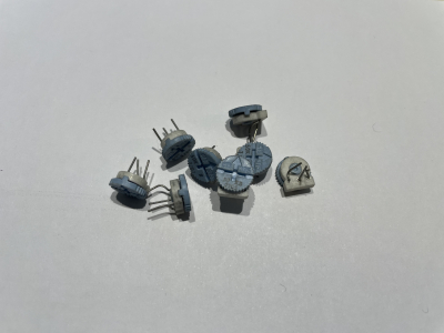 POTENTIL TRIMMER 50KohmB WH10NH HOR