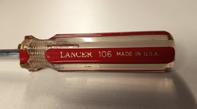 Магнитна кръстата отвертка LANCER 106 (+) 8x300 mm